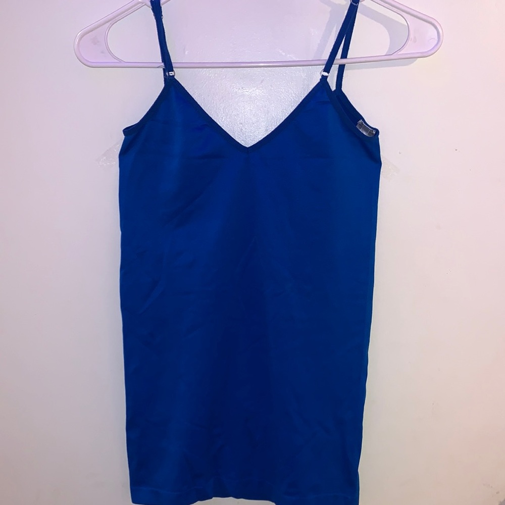 ✨ women’s royal blue ~prime cut~ under tank ✨